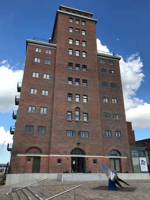 Meerblick, Balkon Und Private Sauna Im Historischen Getreidespeicher Wißmar Exterior foto